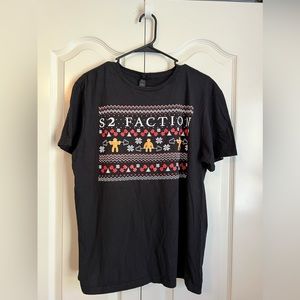 Gildan Soft Spun Size Large Black S2 Faction supplement superstore Christmas Tee